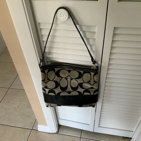 Handbag - Picture 1 of 5